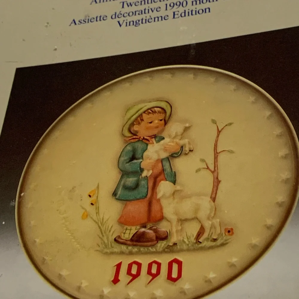 VINTAGE HUMMEL GOEBEL 1990 ANNUAL PLATE W BOX